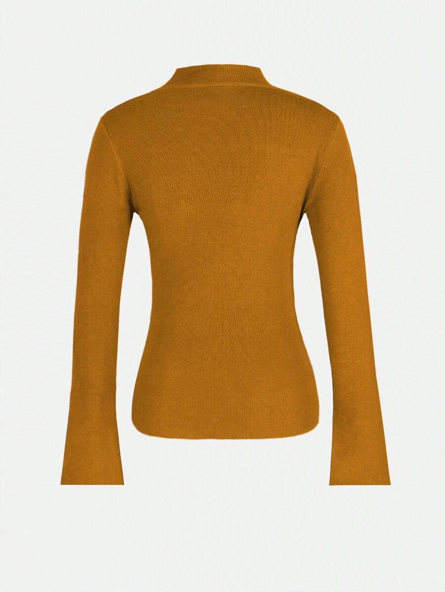 Natalia – Sweter z Zameczkiem i Guzikami