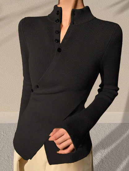 Natalia – Sweter z Zameczkiem i Guzikami