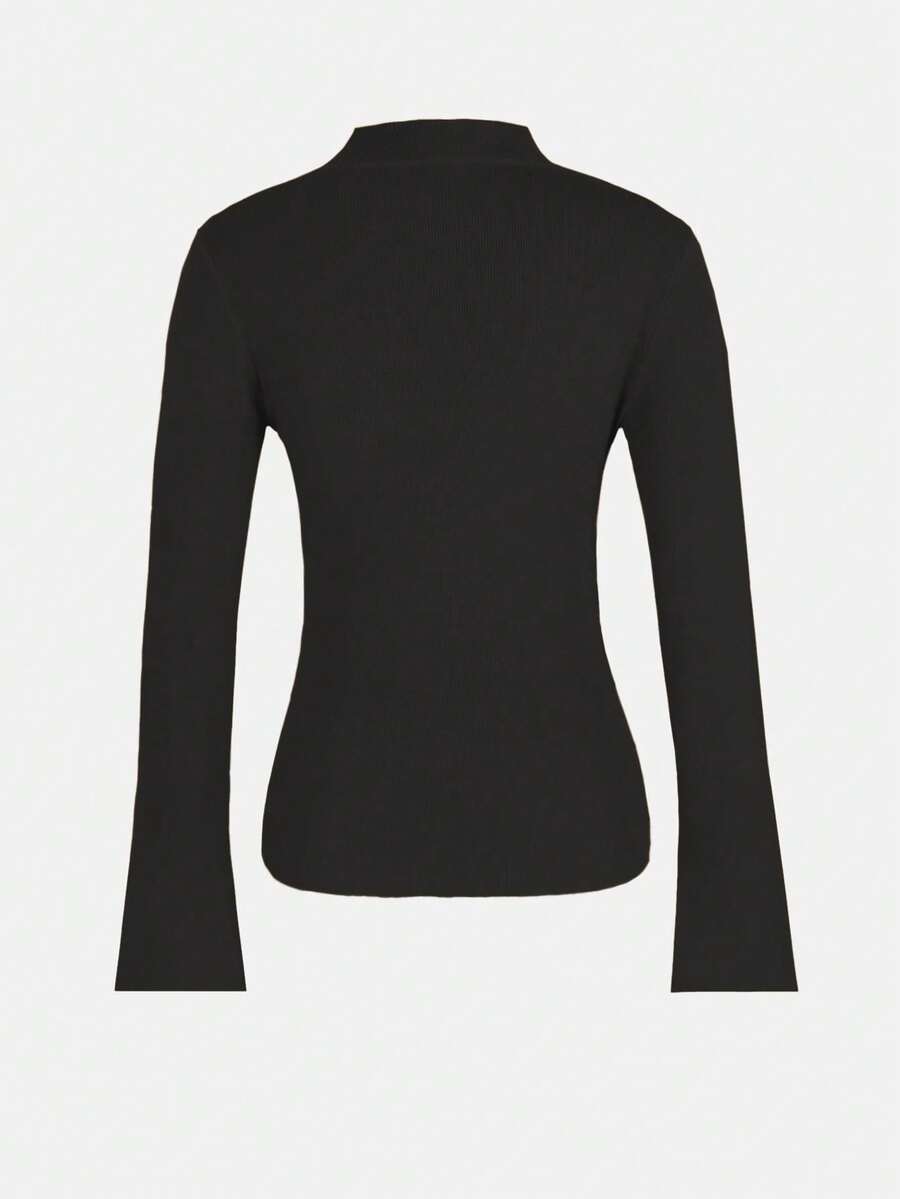 Natalia – Sweter z Zameczkiem i Guzikami